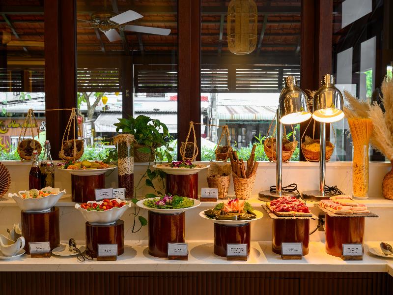 Royal Riverside Hoi An Hotel image