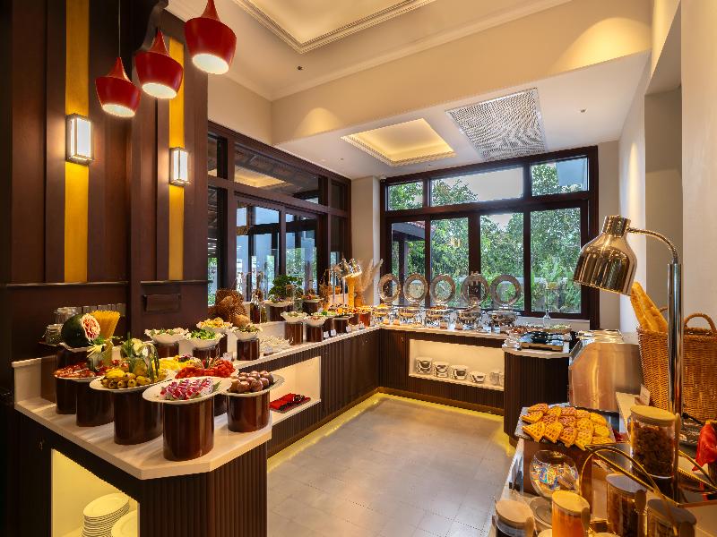 Royal Riverside Hoi An Hotel image