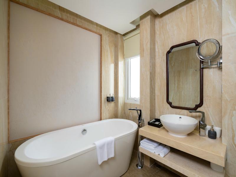 Royal Riverside Hoi An Hotel image