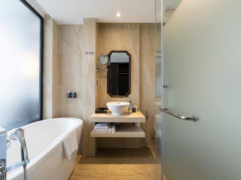 Royal Riverside Hoi An Hotel image