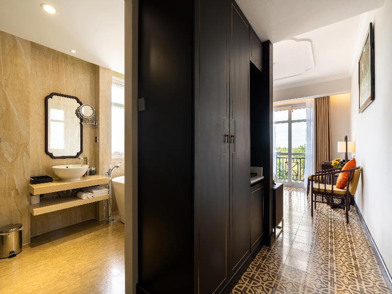 Royal Riverside Hoi An Hotel image