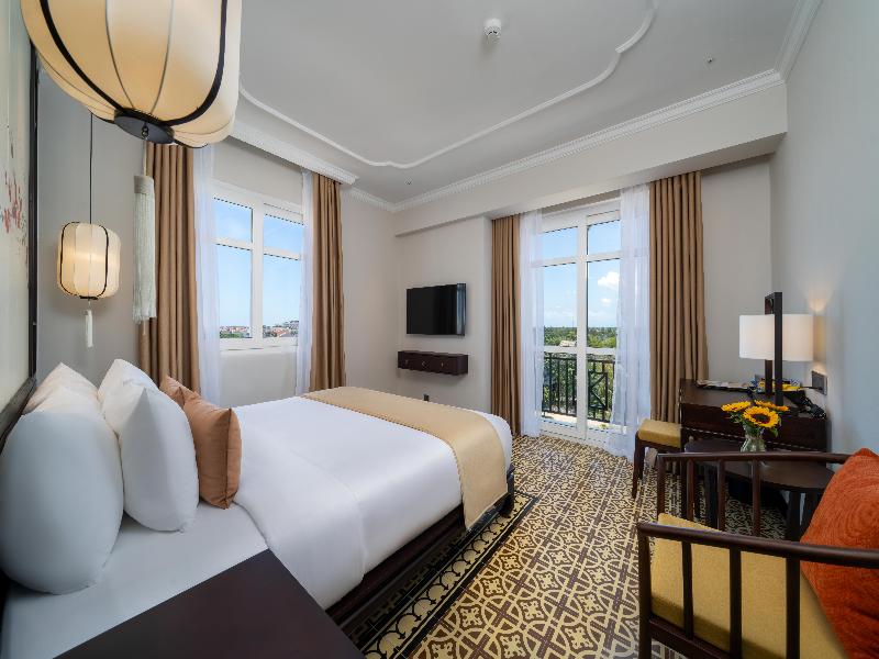 Royal Riverside Hoi An Hotel image