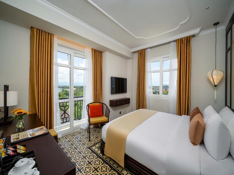 Royal Riverside Hoi An Hotel image