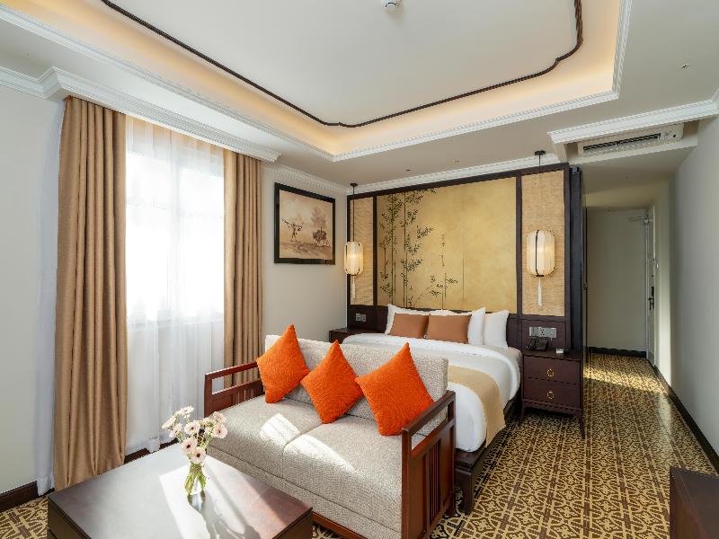 Royal Riverside Hoi An Hotel image