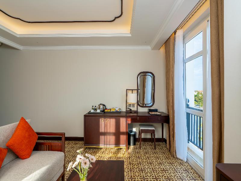 Royal Riverside Hoi An Hotel image