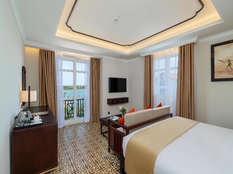 Royal Riverside Hoi An Hotel image