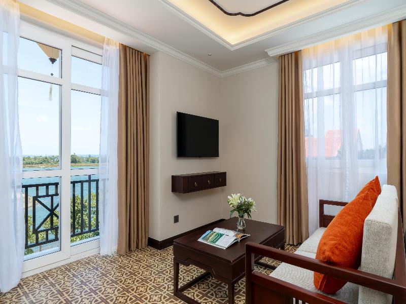 Royal Riverside Hoi An Hotel image