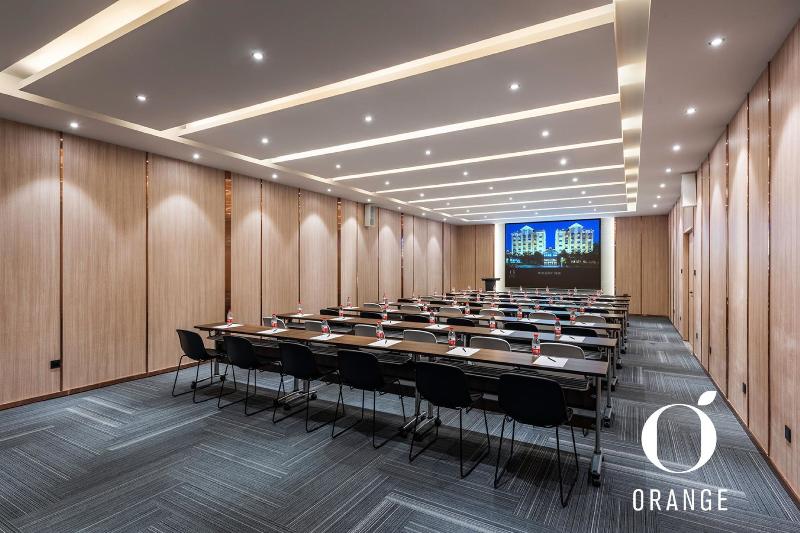 Orange Hotel (Qingdao May 4th Square) — view