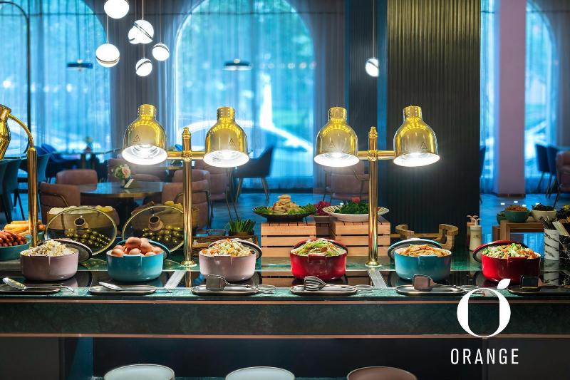 Orange Hotel (Qingdao May 4th Square) image