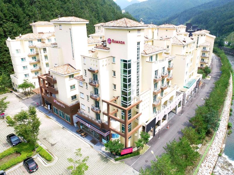 Ramada by Wyndham Gangwon Taebaek image
