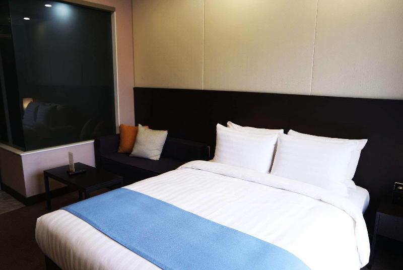 Days Hotel Dongtan image