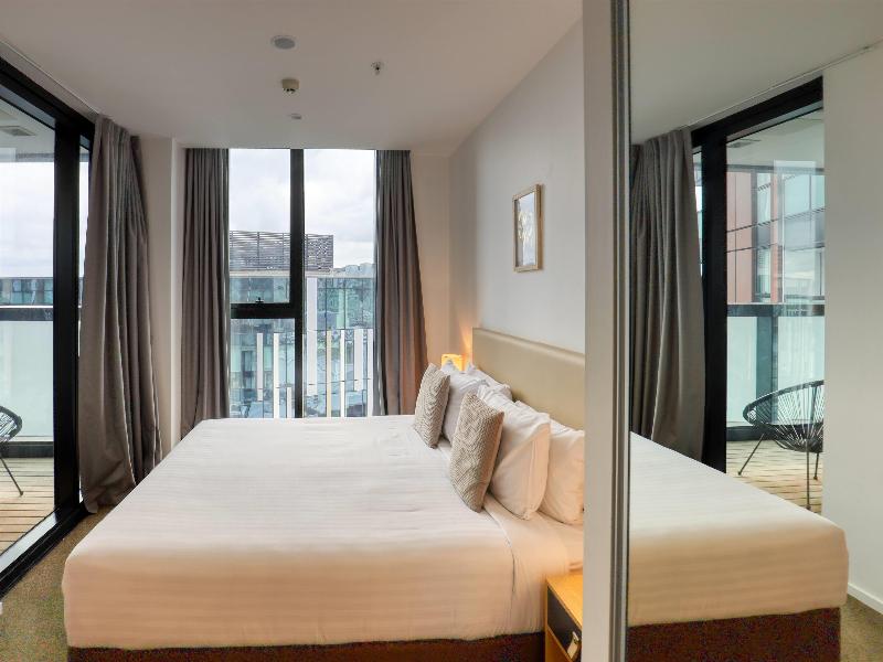 Ramada Suites Wyndham Queenstown Remarkables Park image