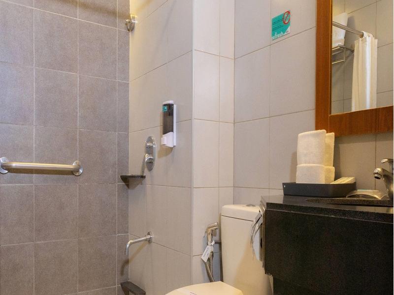 Microtel By Wyndham UP Technohub image