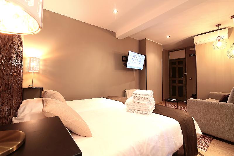 Abracadabra Suites image