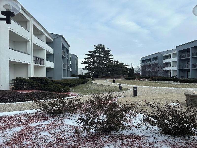 Courtyard Chicago Glenview/Northbrook image