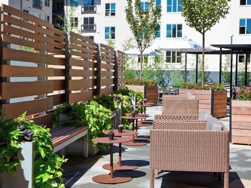 AC Hotel Atlanta Buckhead at Phipps Plaza image