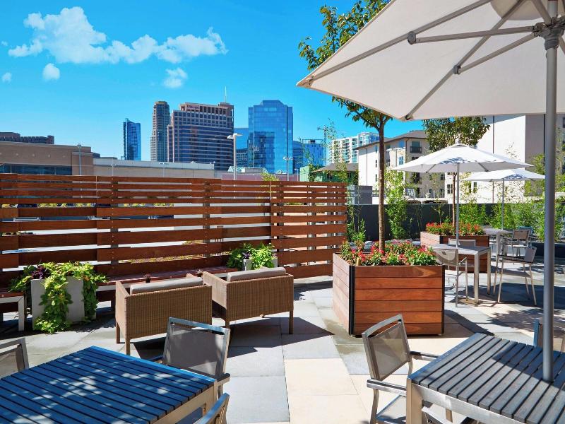 AC Hotel Atlanta Buckhead at Phipps Plaza image