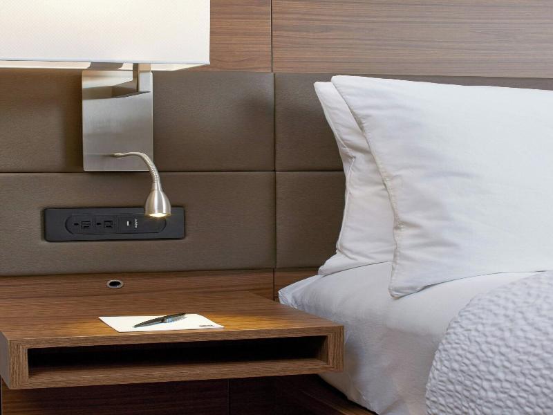 AC Hotel Atlanta Buckhead at Phipps Plaza image