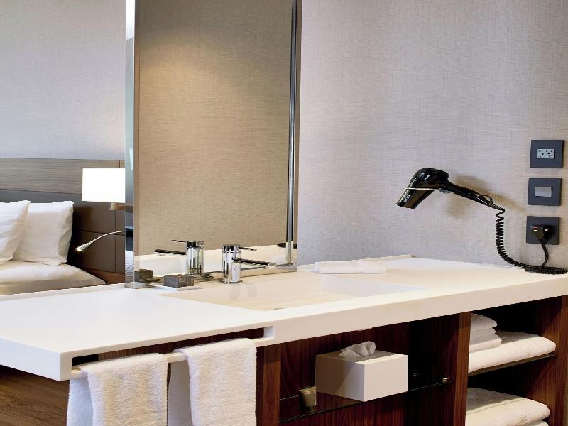 AC Hotel Atlanta Buckhead at Phipps Plaza image