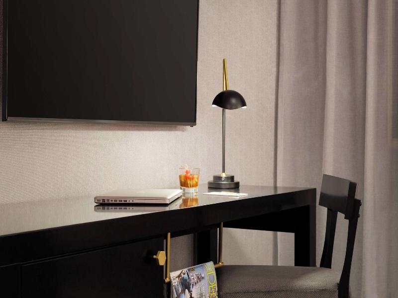 Hotel LeVeque, Autograph Collection image