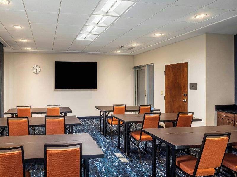 Fairfield Inn & Suites Akron Stow image