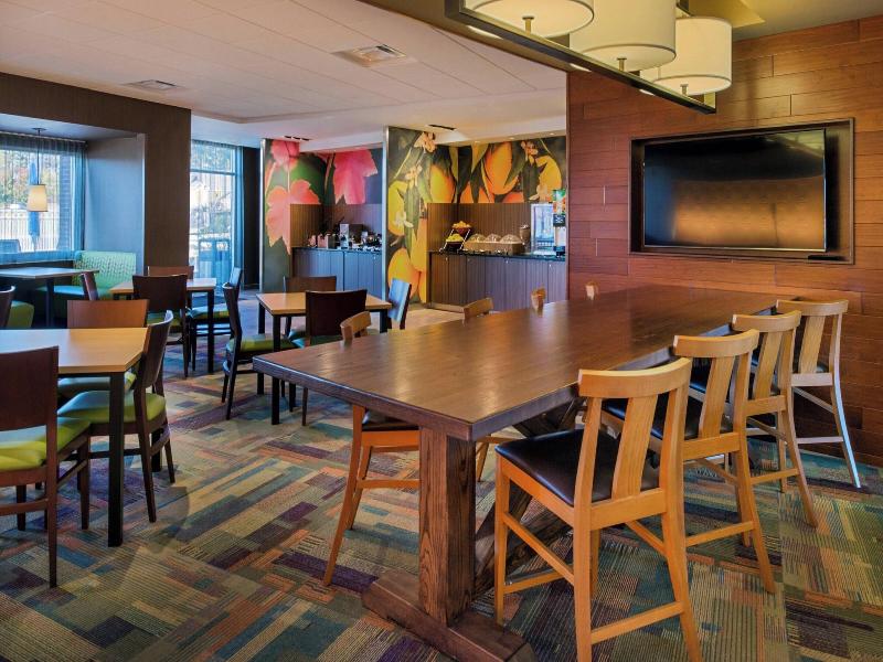 Fairfield Inn & Suites Akron Stow image