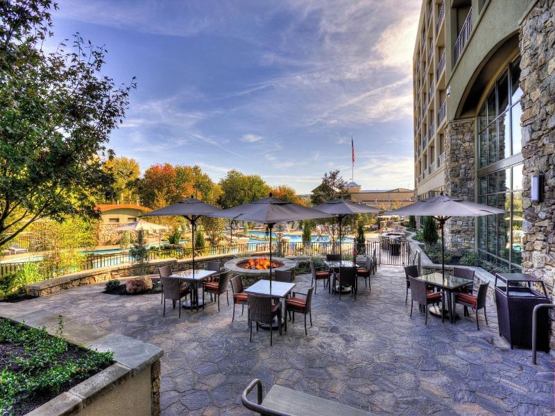 Courtyard Pigeon Forge image