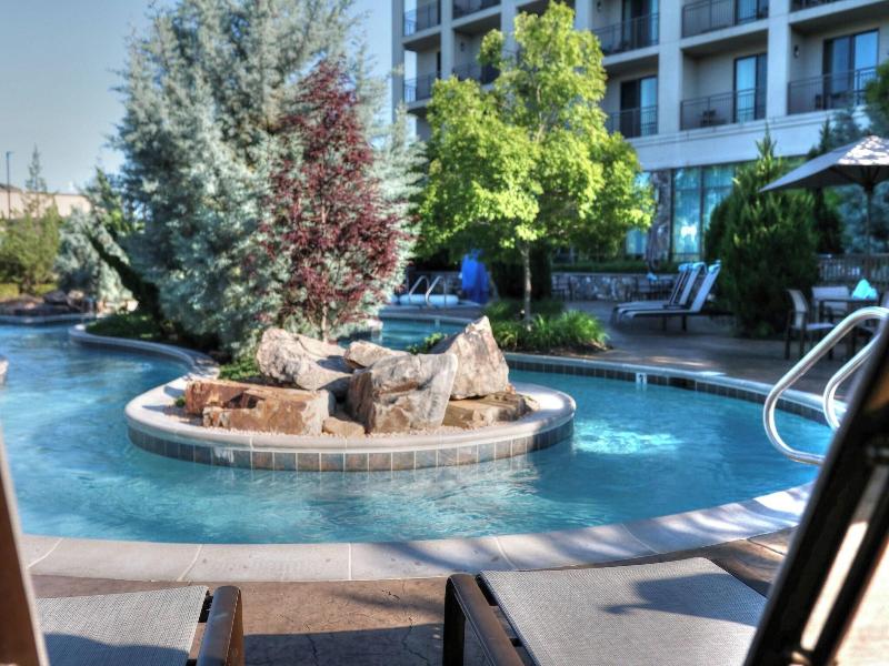 Courtyard Pigeon Forge image