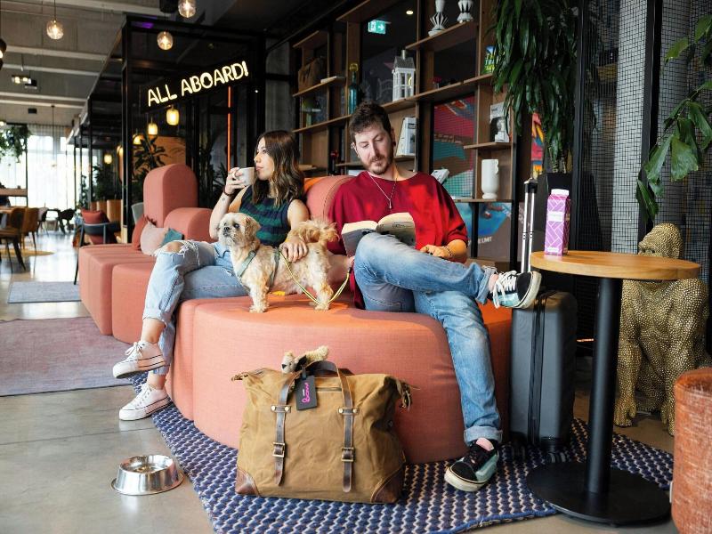 Moxy Berlin Ostbahnhof image