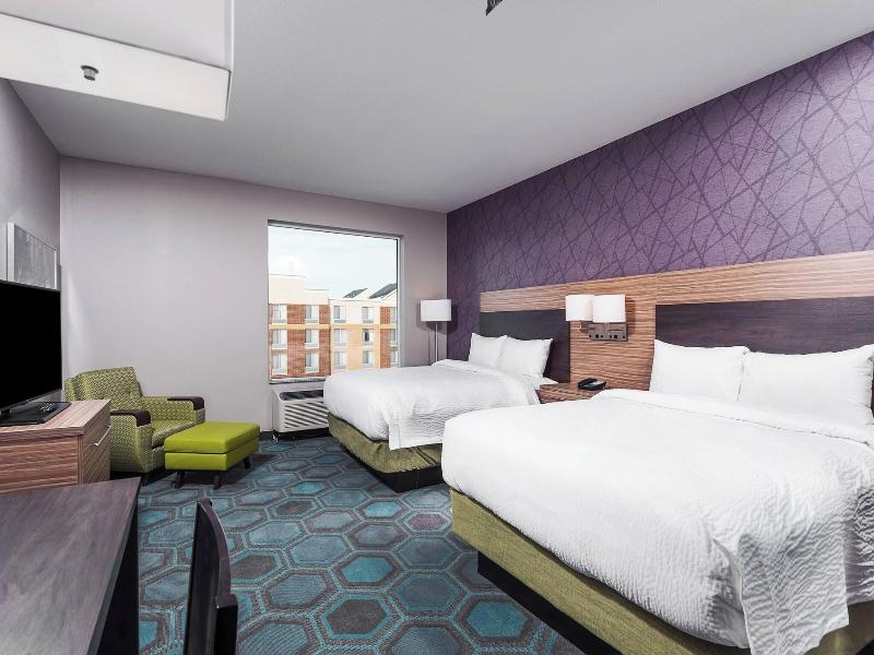 TownePlace Suites Chicago Schaumburg image