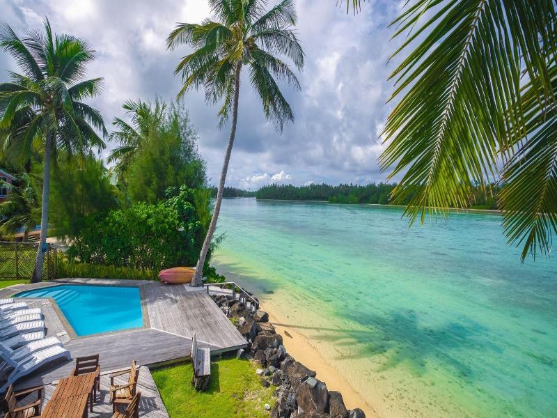 Manea Beach Villas image