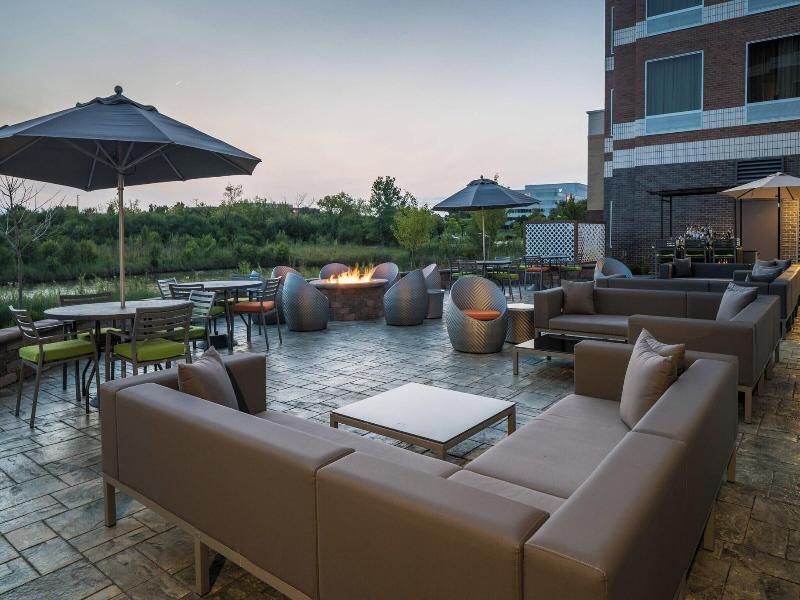 Fairfield Inn & Suites Chicago Schaumburg image