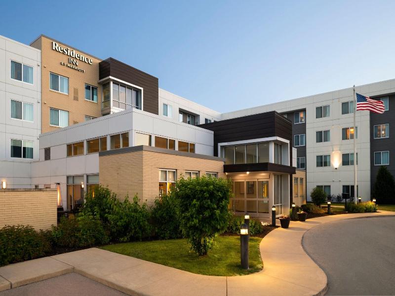 Residence Inn Milwaukee West image