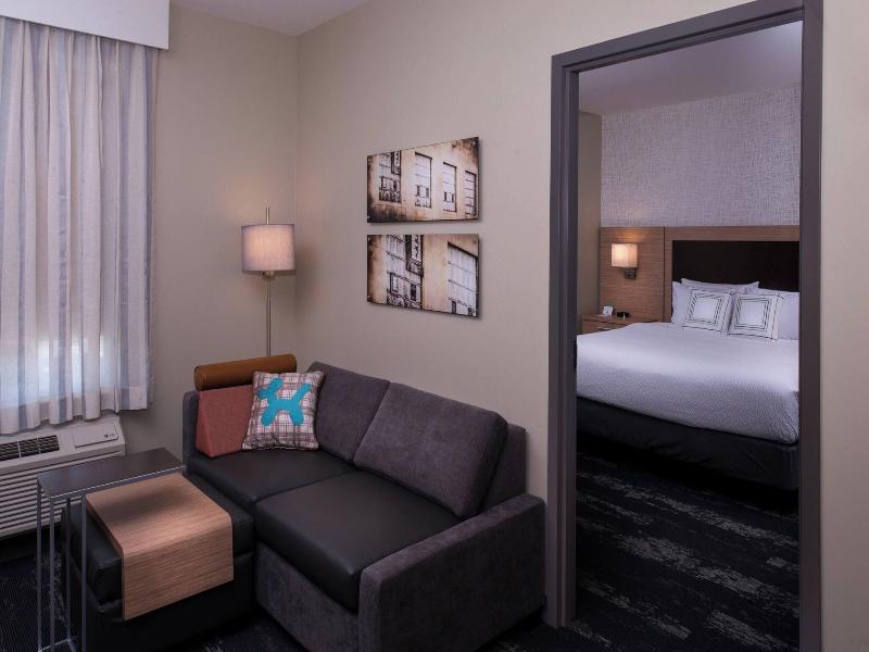 Suite, 1 Bedroom (1 King Bed and 1 Double Sofa Bed)