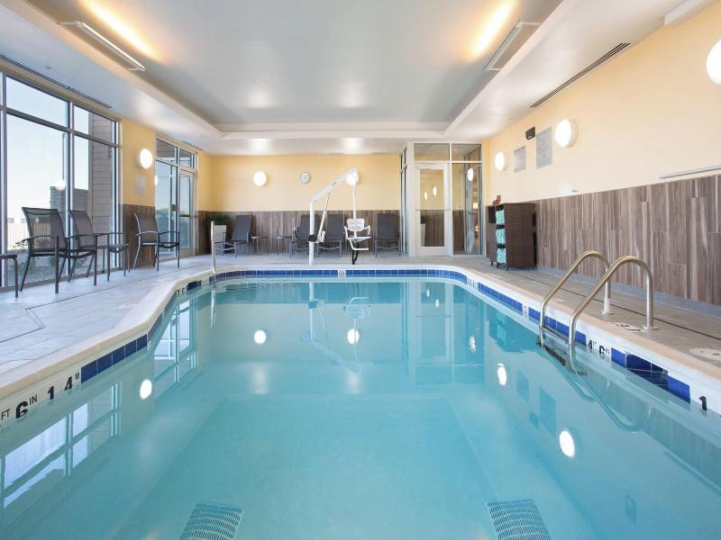 Fairfield Inn & Suites Burlington