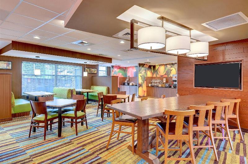 Fairfield Inn & Suites Nashville MetroCenter