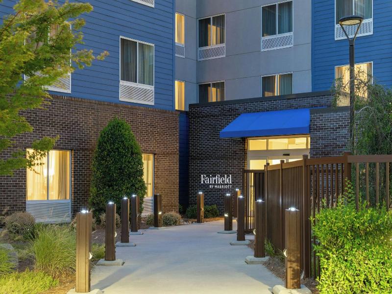 Fairfield Inn & Suites Charlotte Airport image
