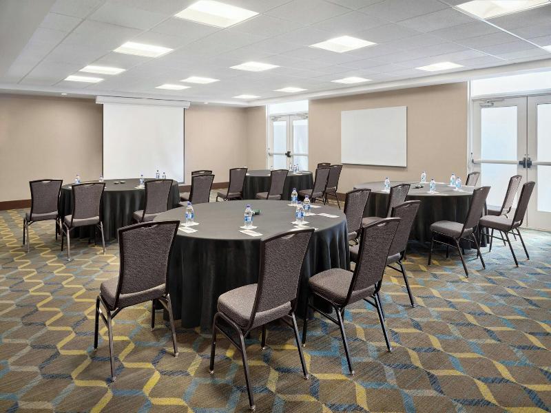 Fairfield Inn & Suites Charlotte Airport image