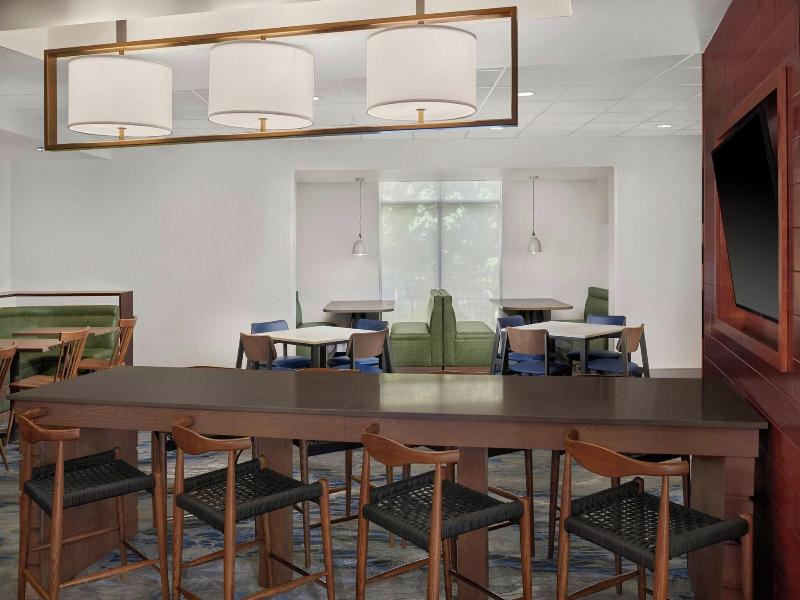 Fairfield Inn & Suites Charlotte Airport image