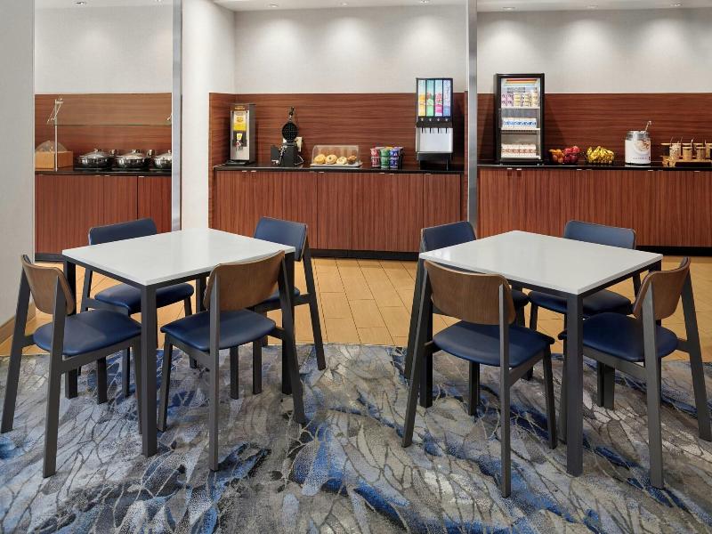 Fairfield Inn & Suites Charlotte Airport image