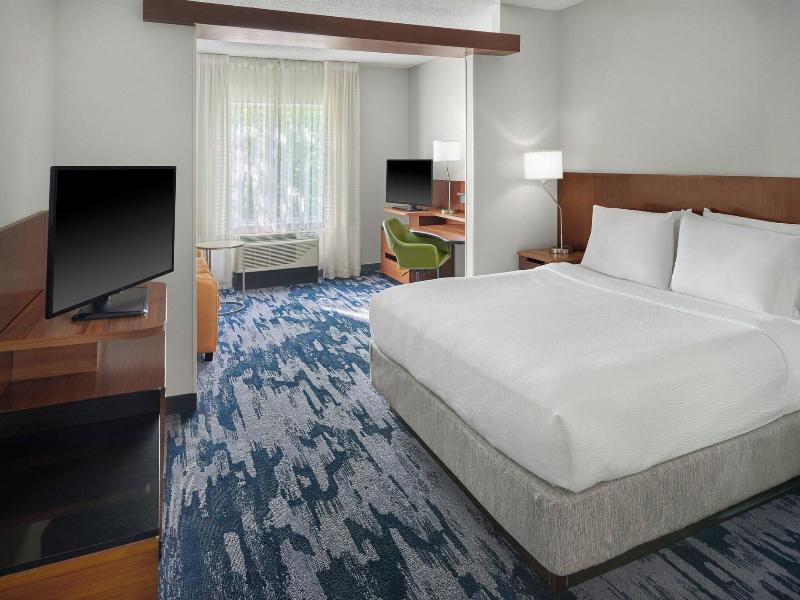 Fairfield Inn & Suites Charlotte Airport image
