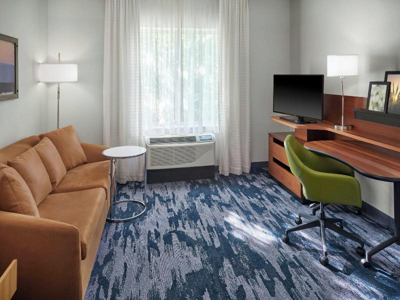 Fairfield Inn & Suites Charlotte Airport image