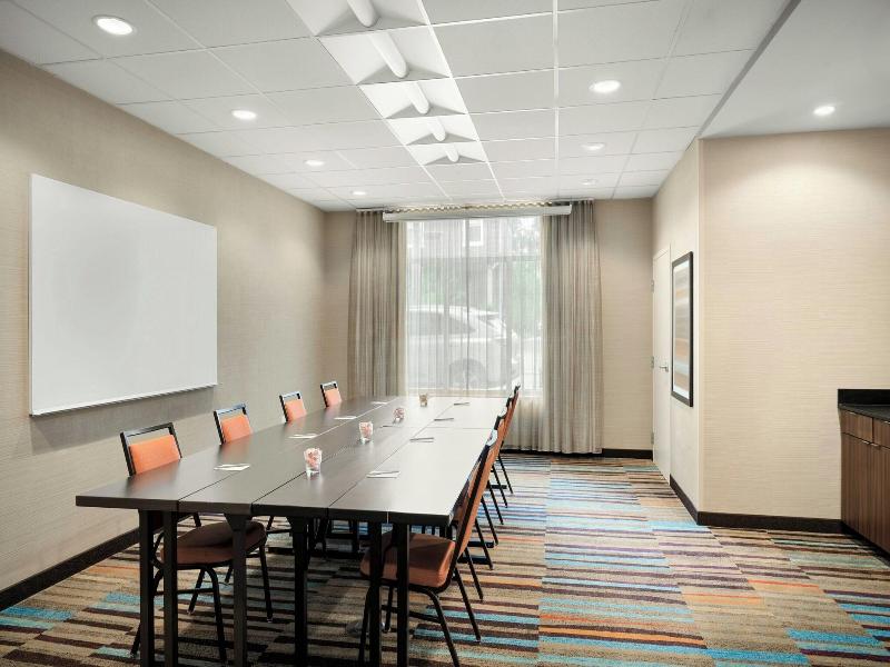 Fairfield Inn &Suites Cincinnati Uptown/University image