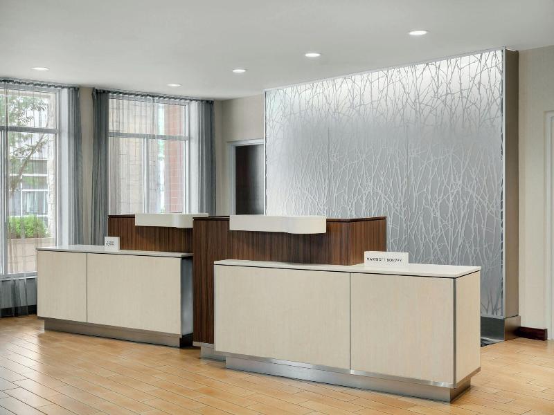 Fairfield Inn &Suites Cincinnati Uptown/University image