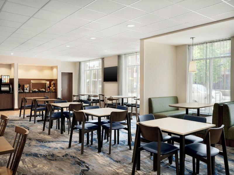 Fairfield Inn &Suites Cincinnati Uptown/University image
