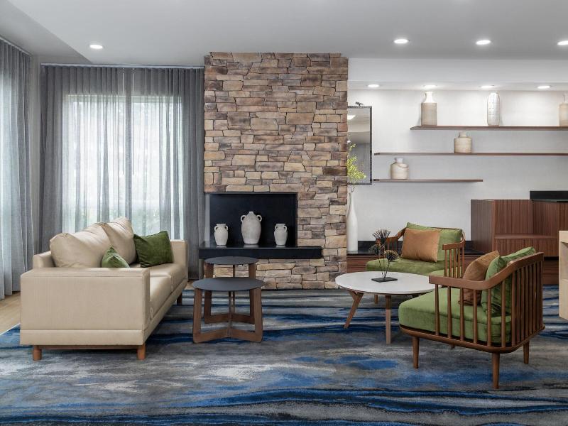 Fairfield Inn & Suites Martinsburg image