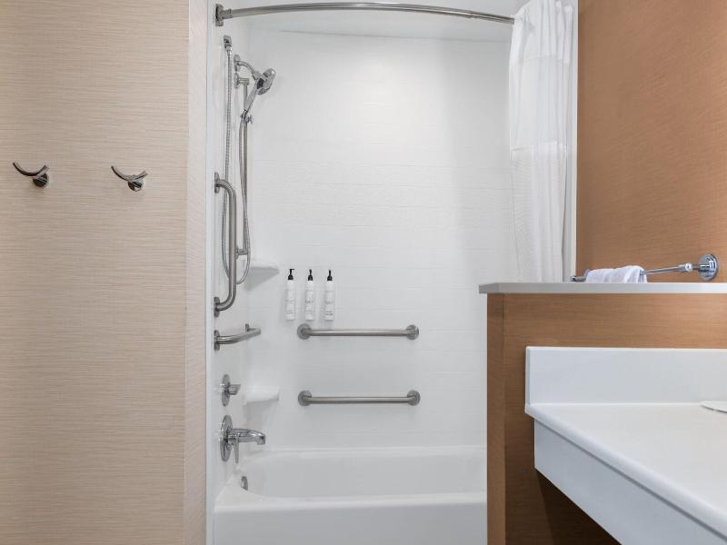Fairfield Inn & Suites Martinsburg image