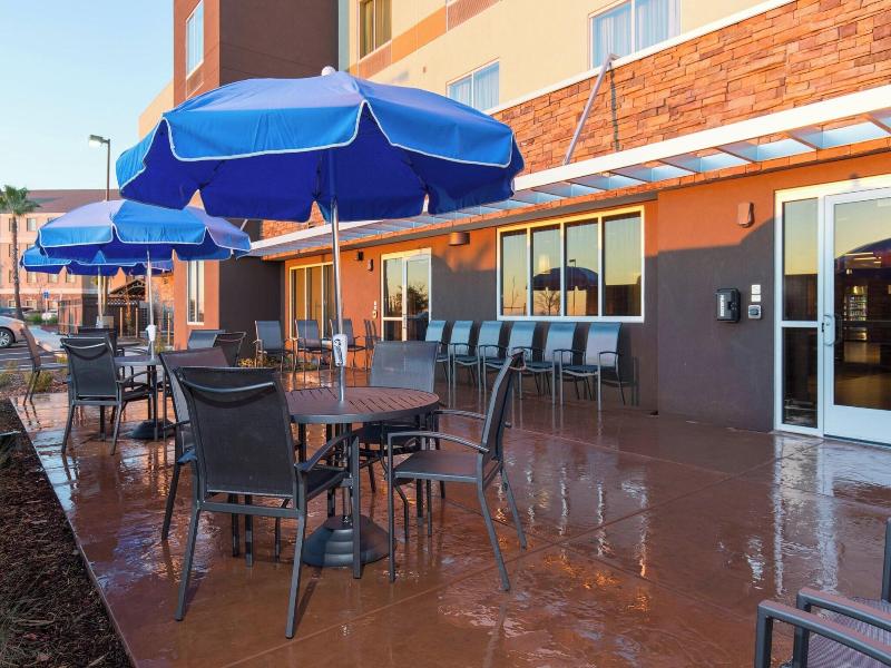 Fairfield Inn & Suites Sacramento Folsom image