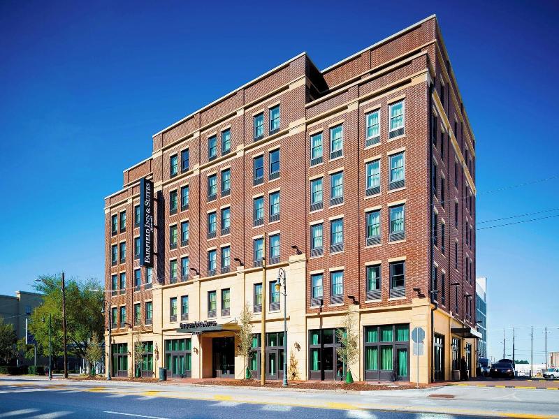 Fairfield Inn & Suites Savannah Downtown image