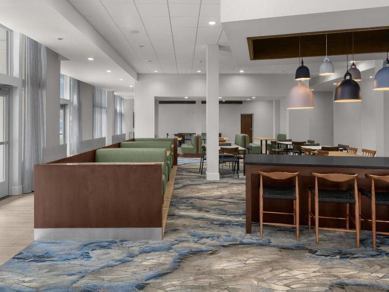 Fairfield Inn & Suites Savannah Downtown image